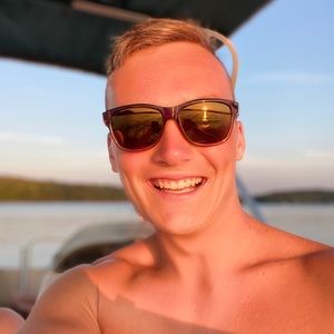 Meet your Posher, Justin